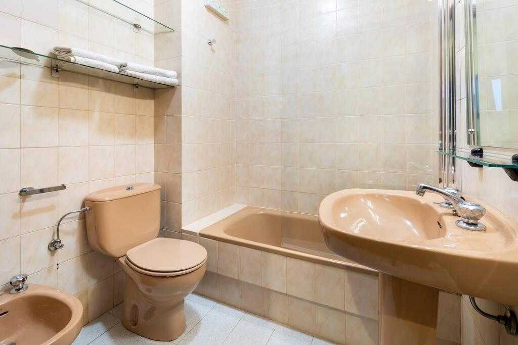 Apartamento Centro De Vigo Con Paking Gratuito Kültér fotó